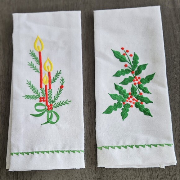Hallie St. Mary Christmas Holiday Red Candles Holly & Berries Tea Towels Linen - Picture 2 of 8